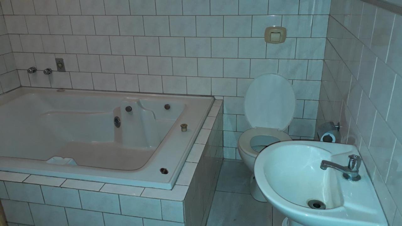 Planeta Sex Motel São João del Rei エクステリア 写真